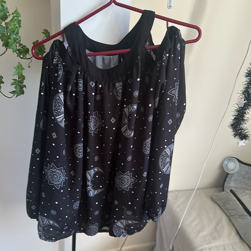 Restyle cut out shoulder long sleeve blouse top